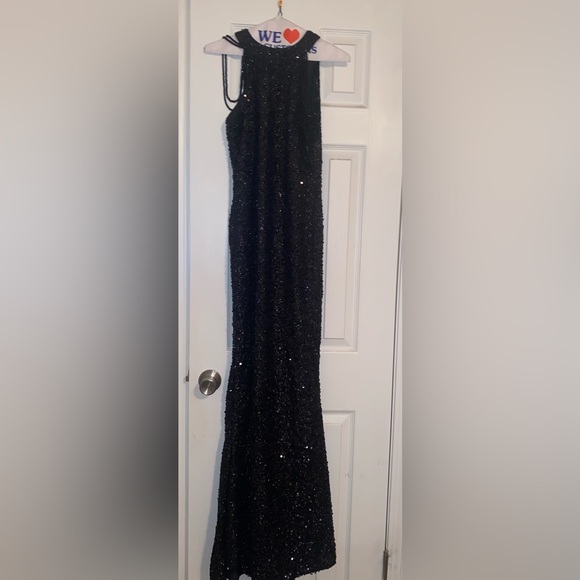 Evening / prom Rhinestone Chain Sleeve Halter Sequin Formal Gown - Picture 5 of 5
